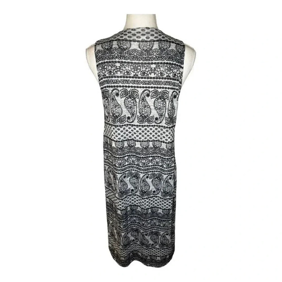 NEW LuLaRoe XS Joy Black & Gray Paisley Print Sleeveless Vest NWT - Picture 3 of 4